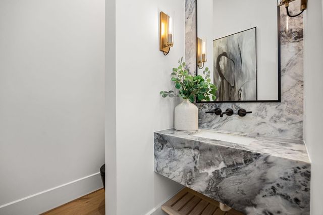 1032 W 41st Street, Houston, TX 77018