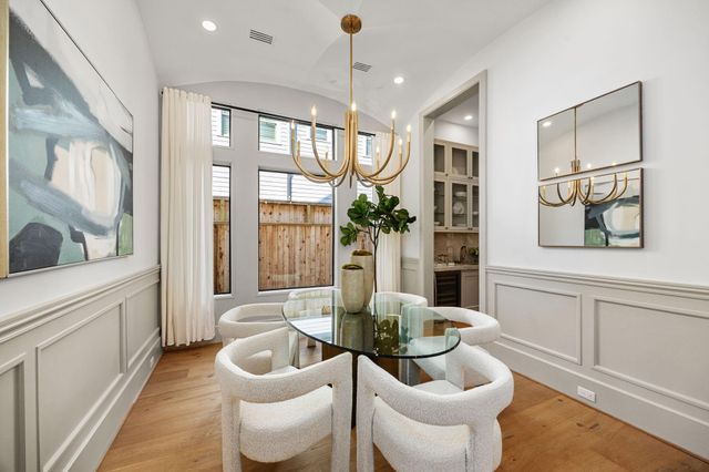 1032 W 41st Street, Houston, TX 77018