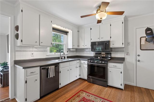 1 Laramie CT, Newport News, VA 23608