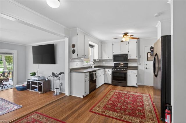 1 Laramie CT, Newport News, VA 23608