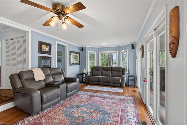 1 Laramie CT, Newport News, VA 23608