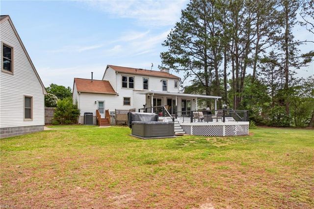 1 Laramie CT, Newport News, VA 23608
