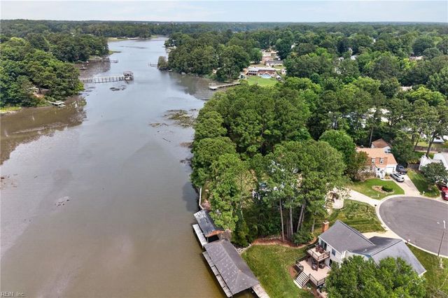 1 Laramie CT, Newport News, VA 23608