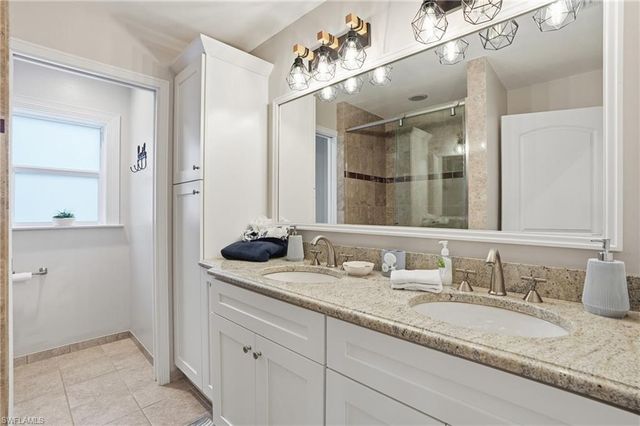 2827 SW 33rd ST, Cape Coral, FL 33914