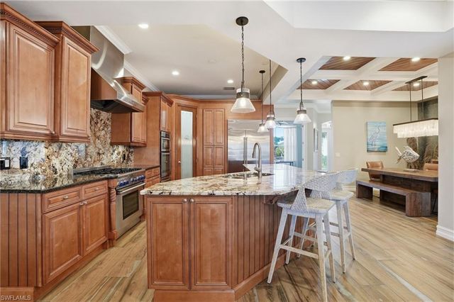 2827 SW 33rd ST, Cape Coral, FL 33914