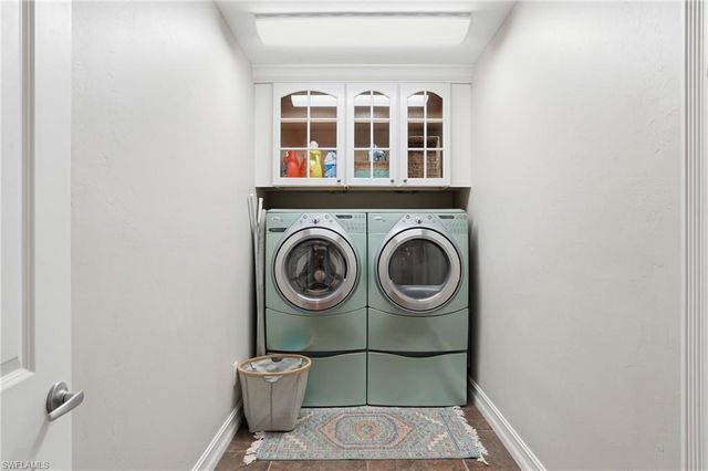 2827 SW 33rd ST, Cape Coral, FL 33914