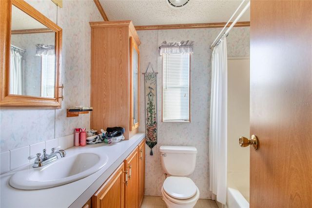 251 PATTERSON ROAD F22, Haines City, FL 33844