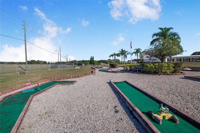 251 PATTERSON ROAD F22, Haines City, FL 33844