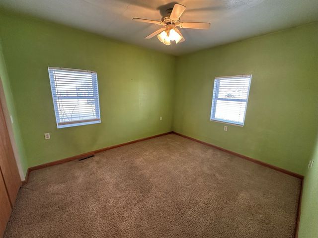 627 12th Street, Dewitt, IA 52472