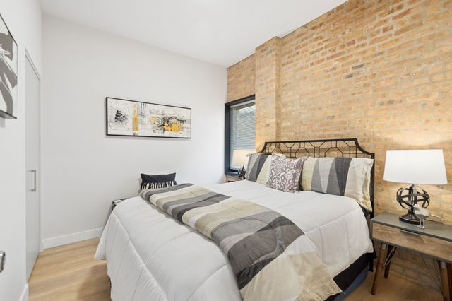 2111 W Augusta Boulevard 1E, Chicago, IL 60622