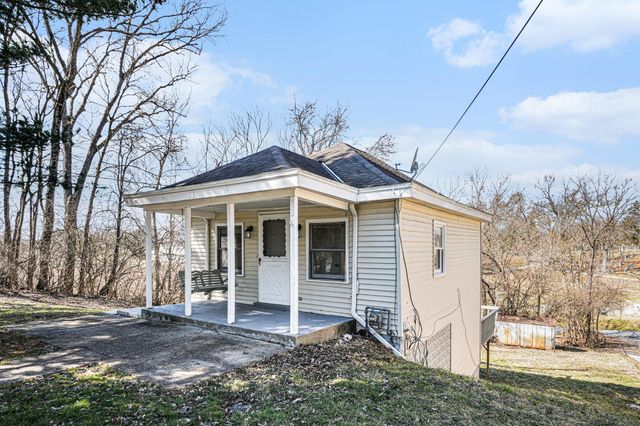 29 Veterans Drive, Highland Heights, KY 41076