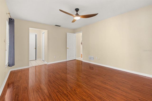 204 BLUE LAKE DRIVE, Longwood, FL 32779