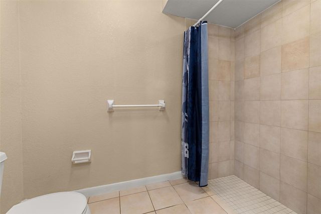 204 BLUE LAKE DRIVE, Longwood, FL 32779