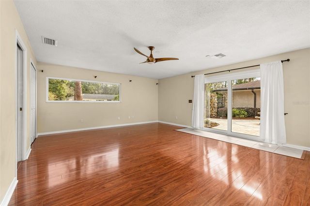 204 BLUE LAKE DRIVE, Longwood, FL 32779