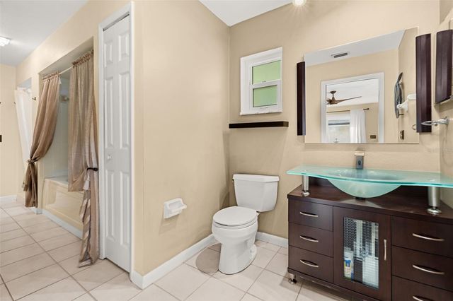 204 BLUE LAKE DRIVE, Longwood, FL 32779