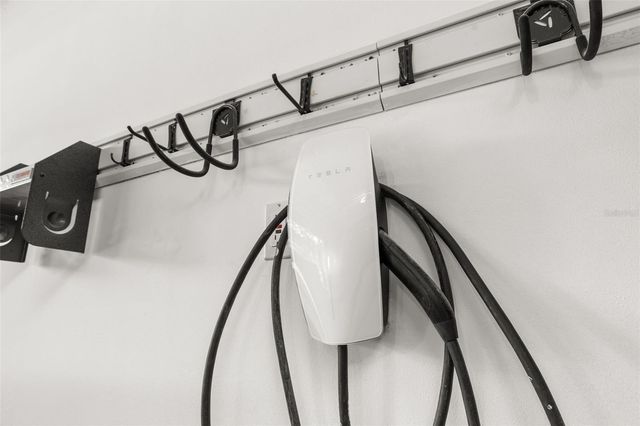 204 BLUE LAKE DRIVE, Longwood, FL 32779