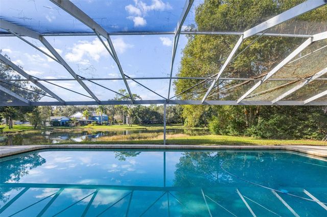 204 BLUE LAKE DRIVE, Longwood, FL 32779