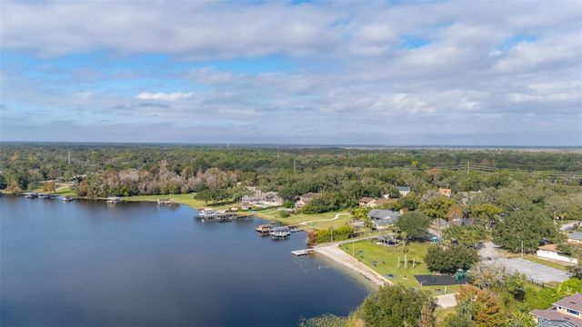 204 BLUE LAKE DRIVE, Longwood, FL 32779