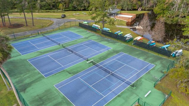 204 BLUE LAKE DRIVE, Longwood, FL 32779