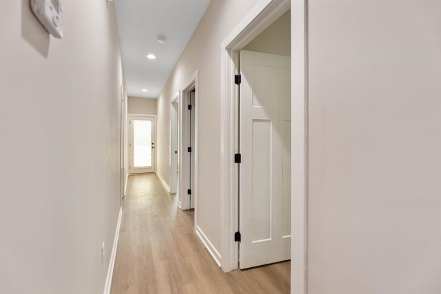 927 S Blaine St, Newton, KS 67114