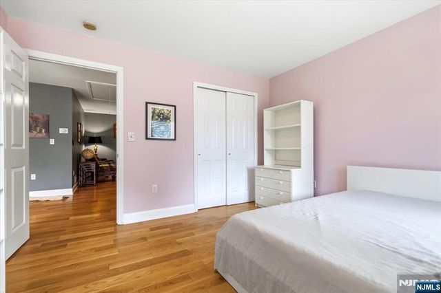 30 Beverly Road, Glen Rock, NJ 07452