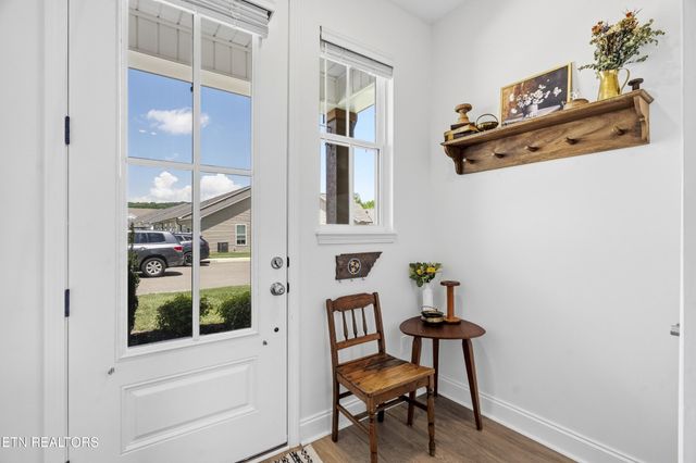 392 Judson Way, Lenoir City, TN 37771