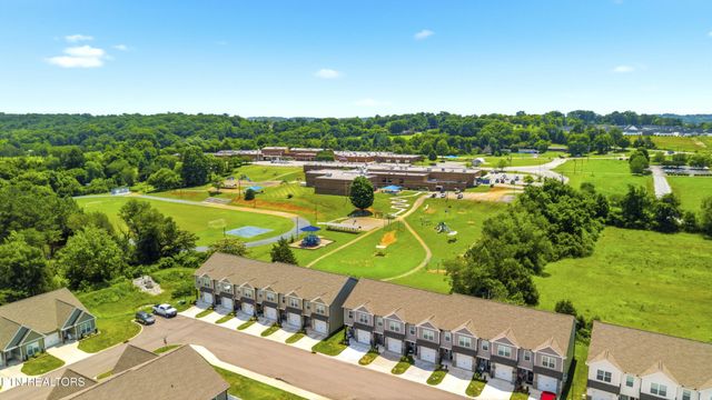 392 Judson Way, Lenoir City, TN 37771