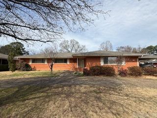 204 Mitchell Street, Hot Springs, AR 71913