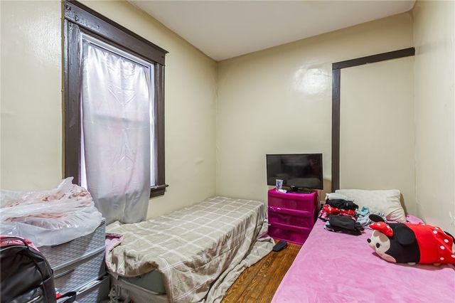 100-102 Parkway, Rochester, NY 14608