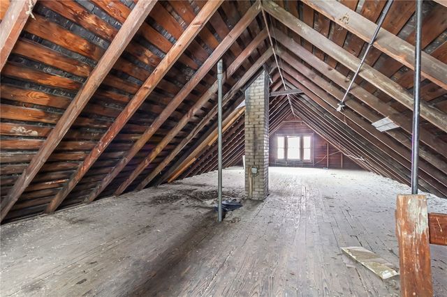 100-102 Parkway, Rochester, NY 14608