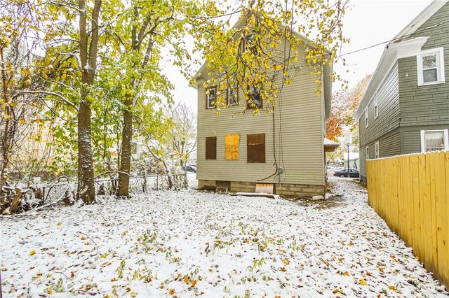 100-102 Parkway, Rochester, NY 14608