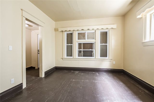 100-102 Parkway, Rochester, NY 14608