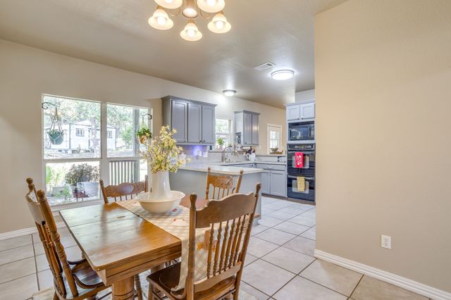 1129 Crazy Horse Trail, Burleson, TX 76028