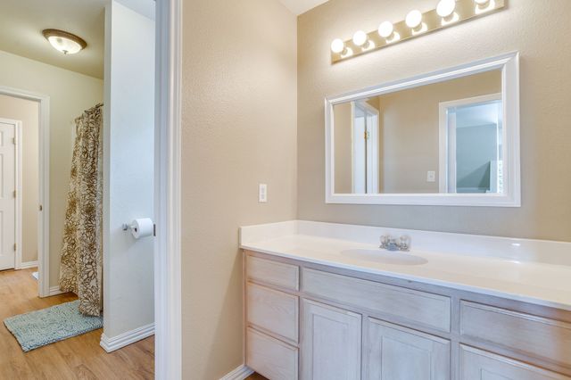 1129 Crazy Horse Trail, Burleson, TX 76028