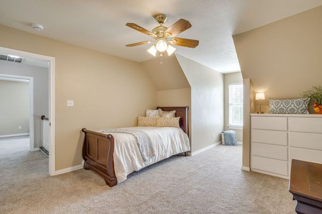 1129 Crazy Horse Trail, Burleson, TX 76028