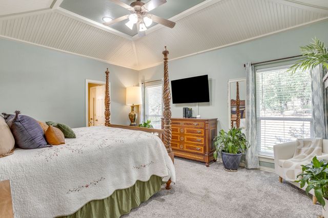 1129 Crazy Horse Trail, Burleson, TX 76028