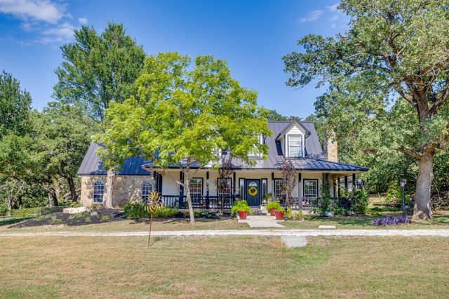 1129 Crazy Horse Trail, Burleson, TX 76028