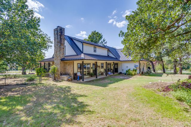 1129 Crazy Horse Trail, Burleson, TX 76028