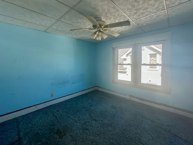 625 Mckinstry Ave, Chicopee, MA 01020