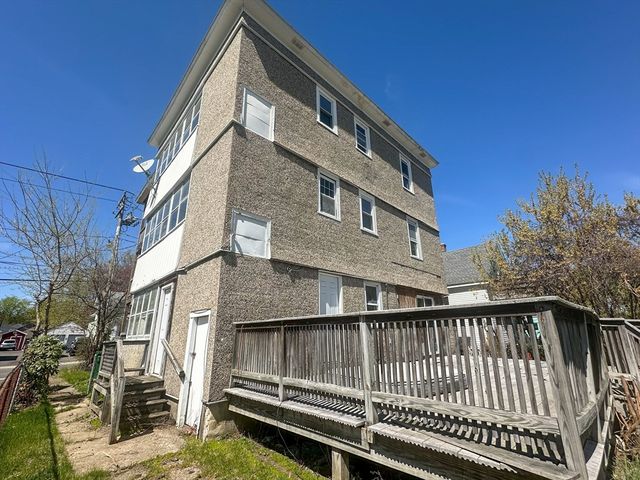 625 Mckinstry Ave, Chicopee, MA 01020