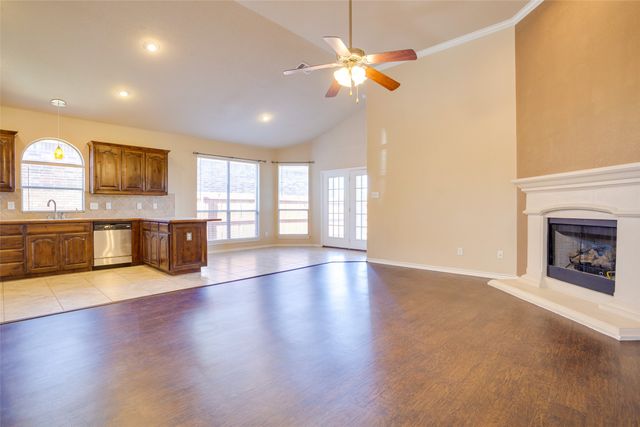 10012 Butte Meadows Drive, Fort Worth, TX 76177