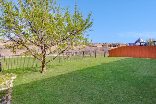 10012 Butte Meadows Drive, Fort Worth, TX 76177