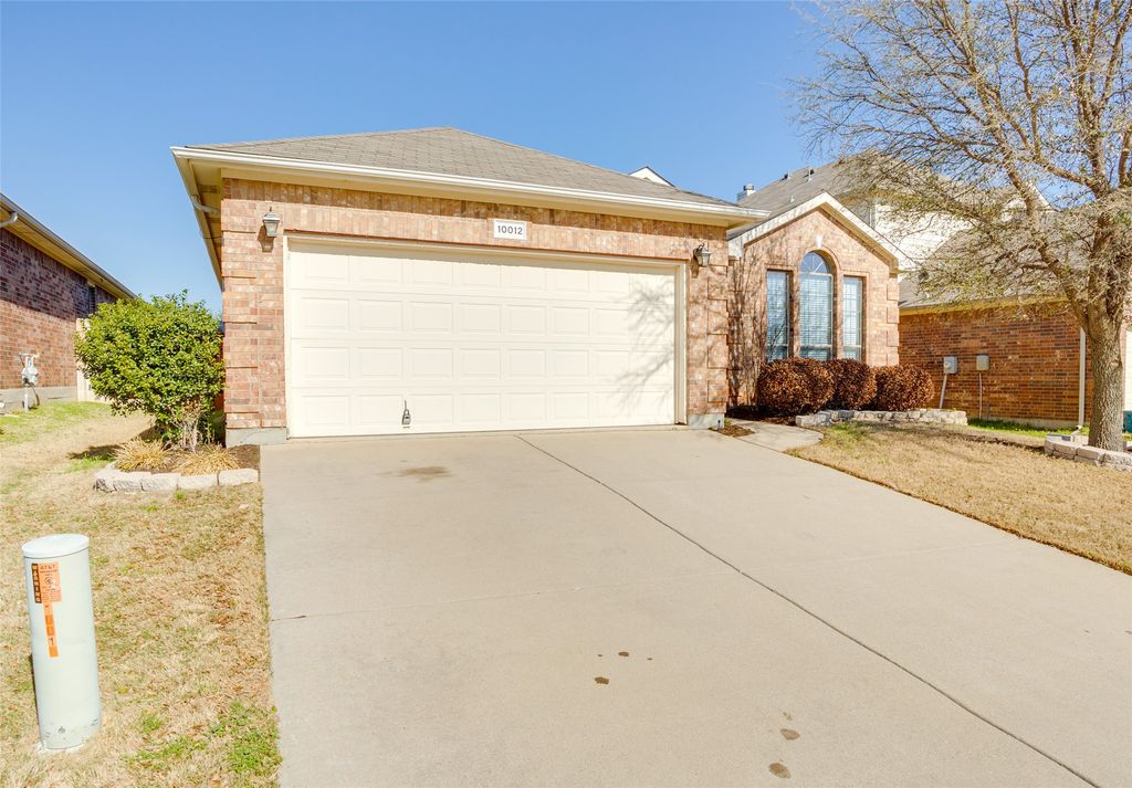 10012 Butte Meadows Drive, Fort Worth, TX 76177