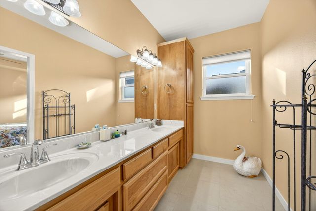 1937 Woodside Drive, Medford, OR 97501