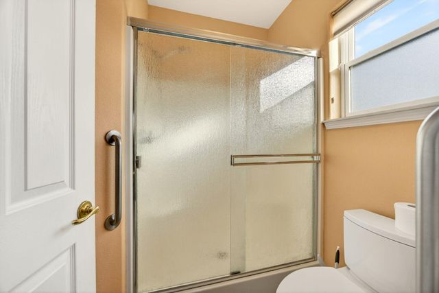 1937 Woodside Drive, Medford, OR 97501