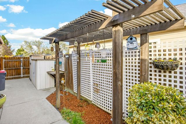 1937 Woodside Drive, Medford, OR 97501