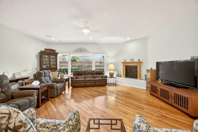 1937 Woodside Drive, Medford, OR 97501