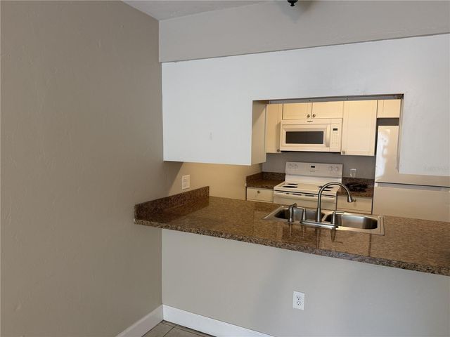 1718 SW 69 TERRACE, Gainesville, FL 32607