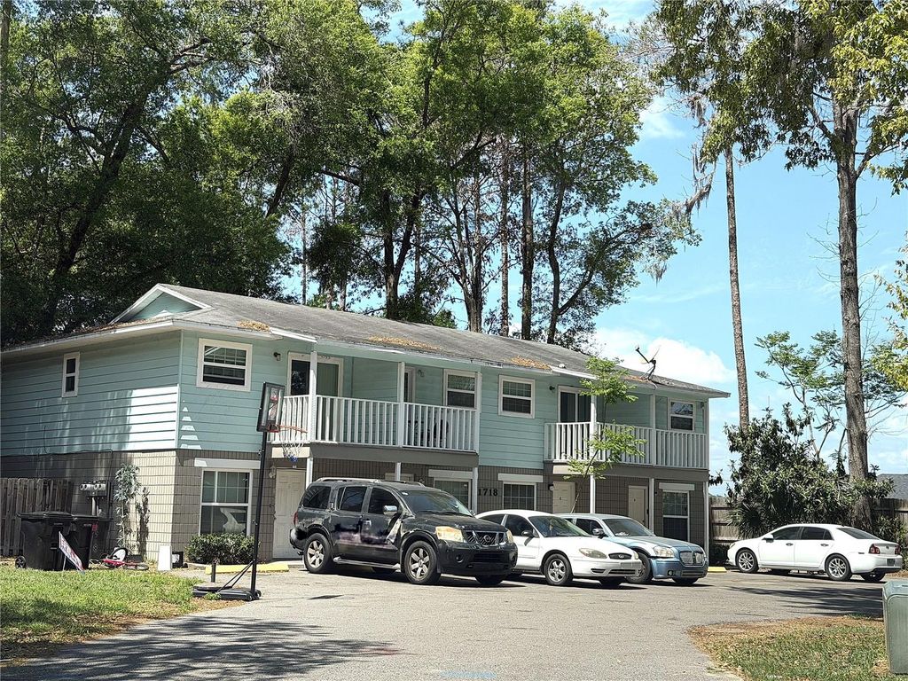 1718 SW 69 TERRACE, Gainesville, FL 32607