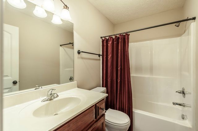 7535 Swift Rd, Greenbrier, TN 37073